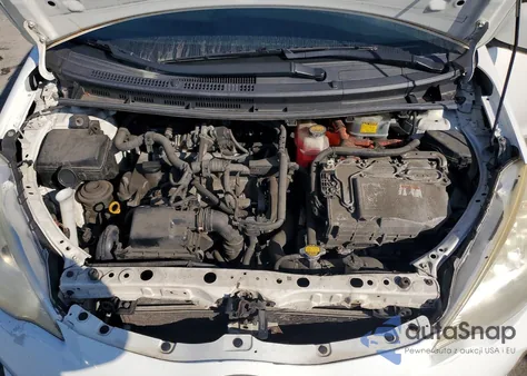 2013 Toyota Prius C Three z USA, uszkodzony, nr VIN JTDKDTB38D1043894